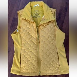 Women’s LLBean quilted, fleece mustard vest size small